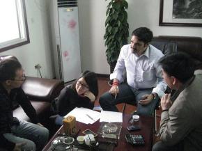 印度客戶來廠洽談價(jià)格，包裝，發(fā)貨，供應(yīng)能力